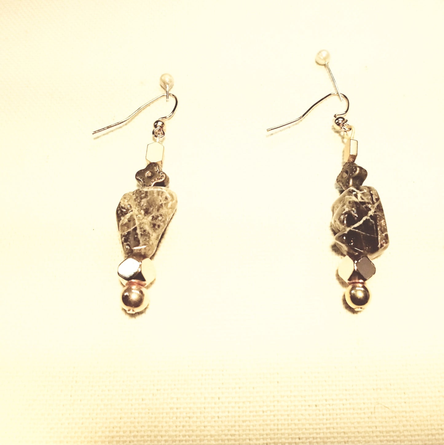 8702 Down to Earth Earrings