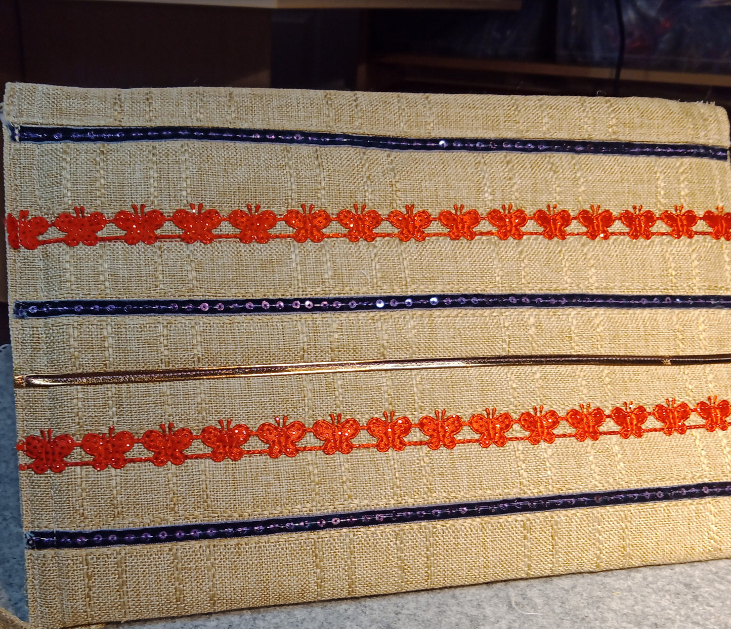 9505 Butterflies N Orange Beads Clutch Bag