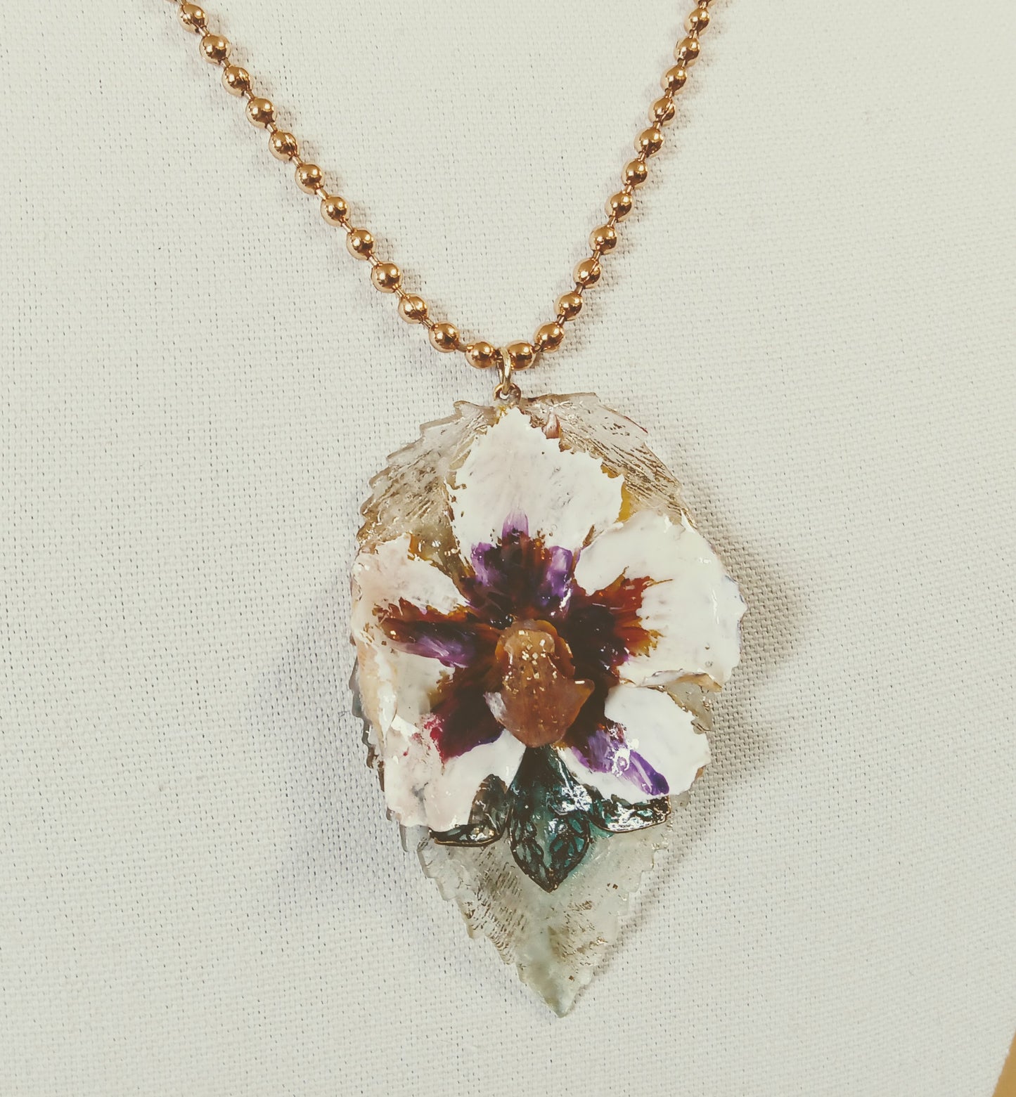 9901 Orchid Necklace