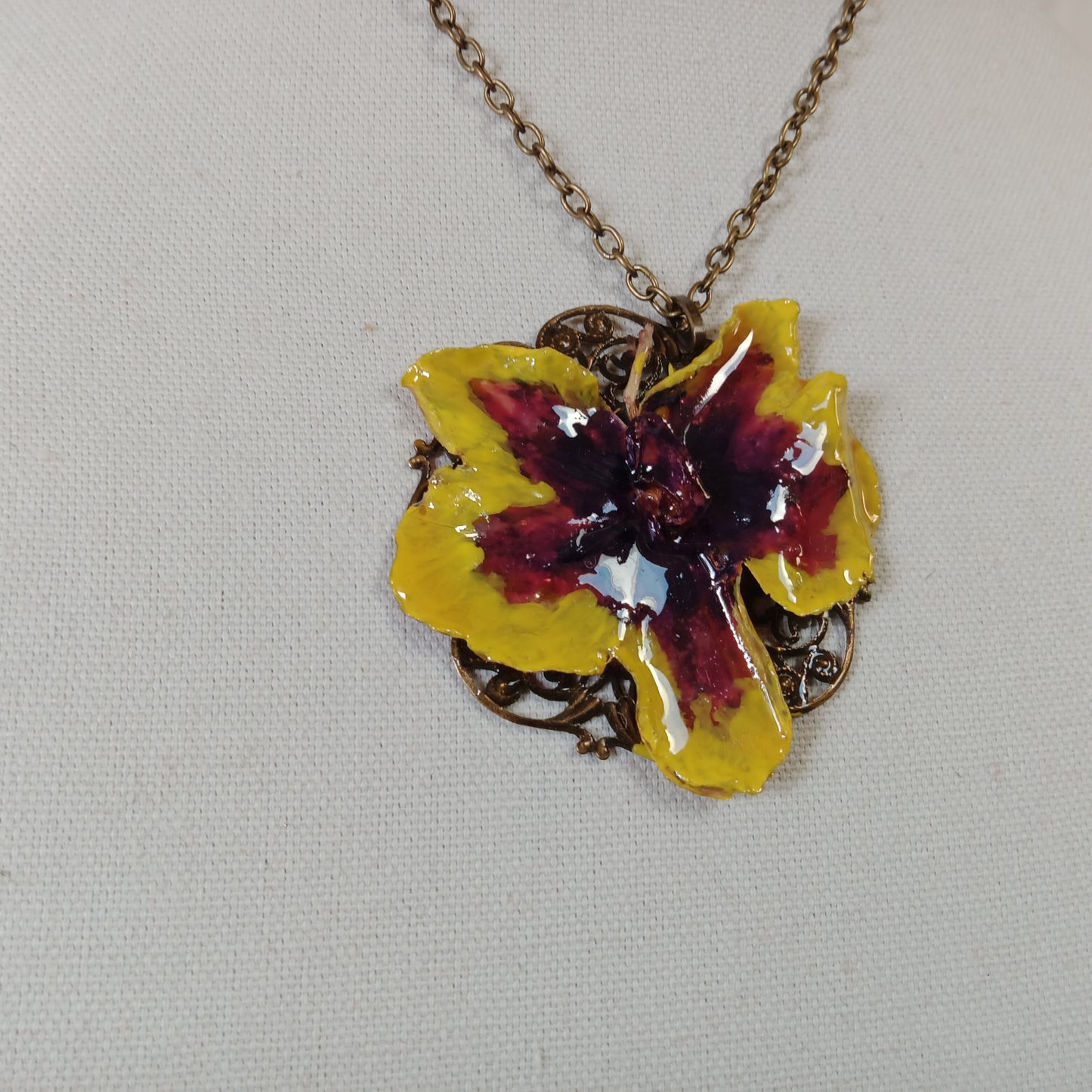 9903 The Shines Is Mine Orchid Necklace