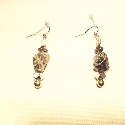 8702 Down to Earth Earrings