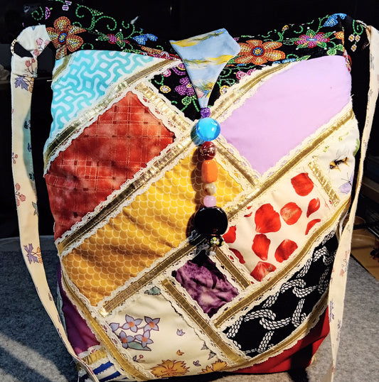 9402 Diagonal Expression Bag