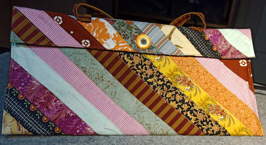 9506 Wide Quilted Clutch Bag
