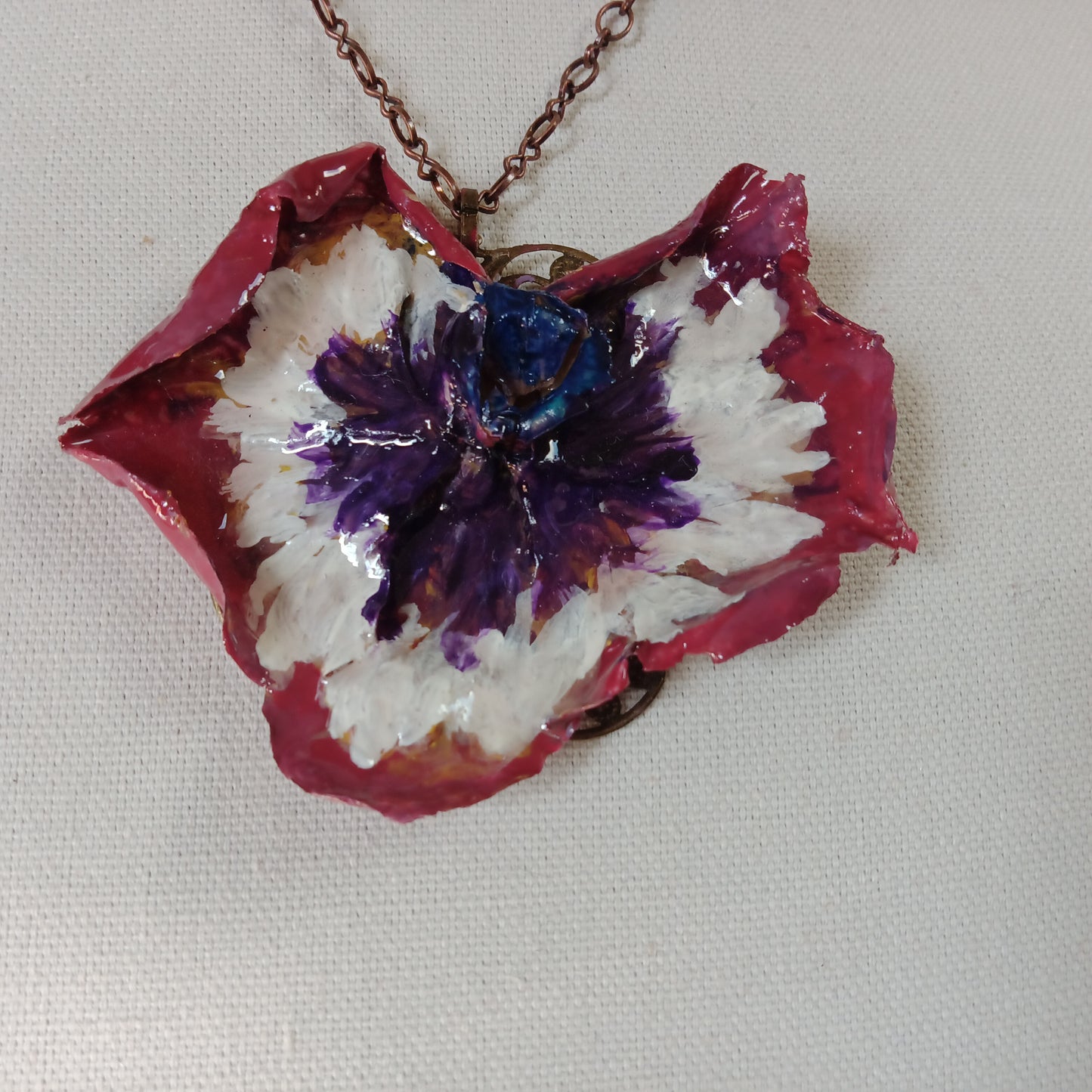 9904 My Big Heart Orchid Necklace