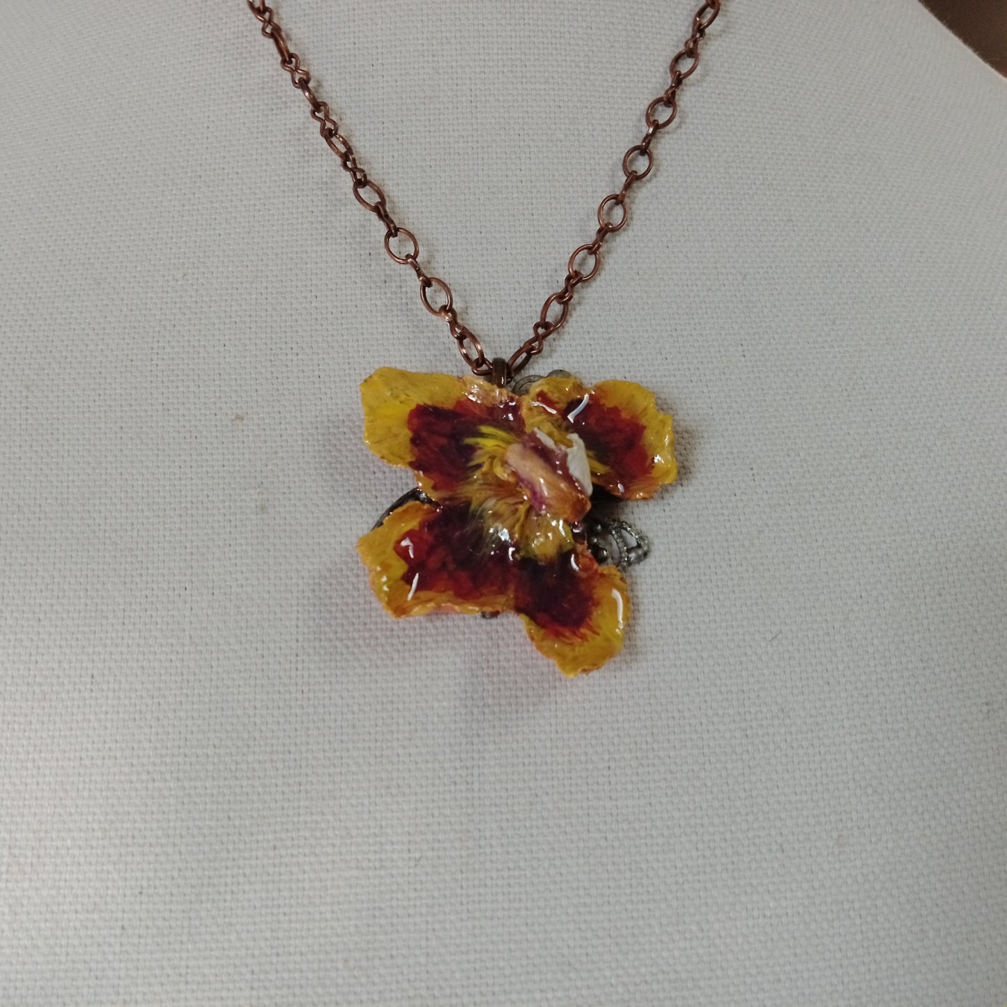 9906 Baby Butterfly Necklace
